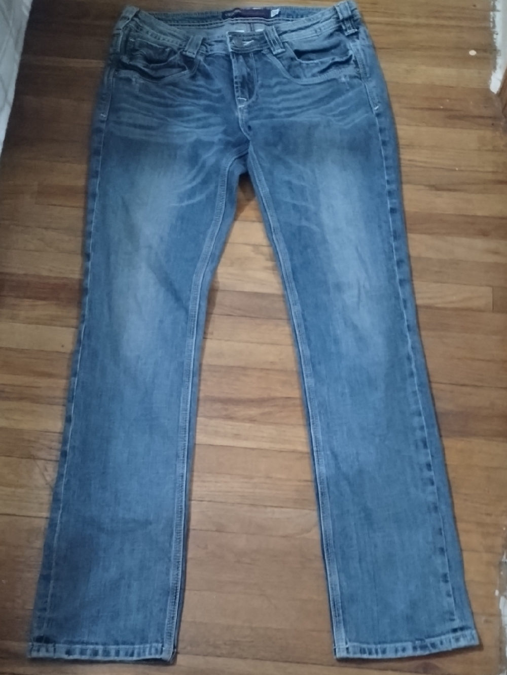 Vigoss Women's Faded Blue Straight Leg Jeans